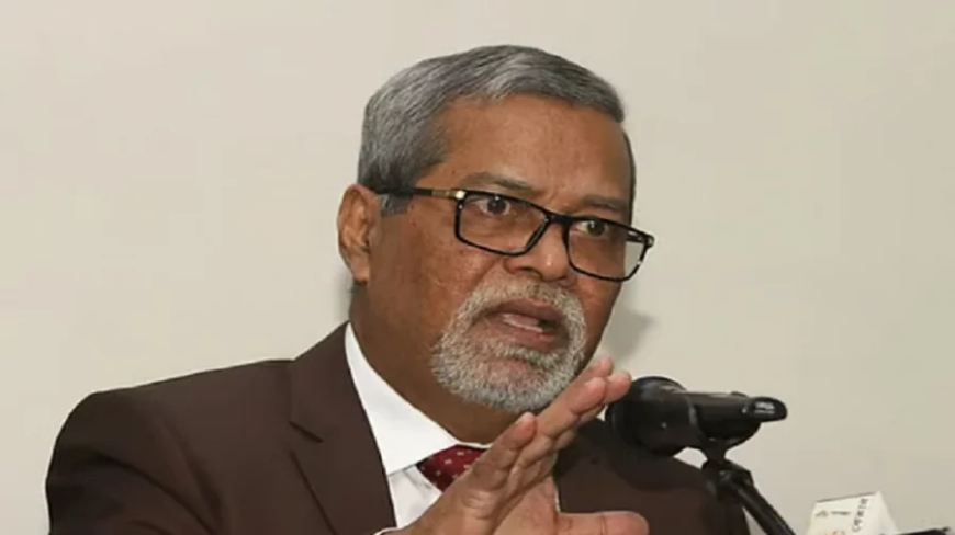 ডিবি কার্যালয়ে সাবেক প্রধান নির্বাচন কমিশনার কে এম নুরুল হুদা